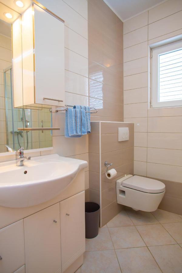 Tonica Apartments Novalja Ngoại thất bức ảnh