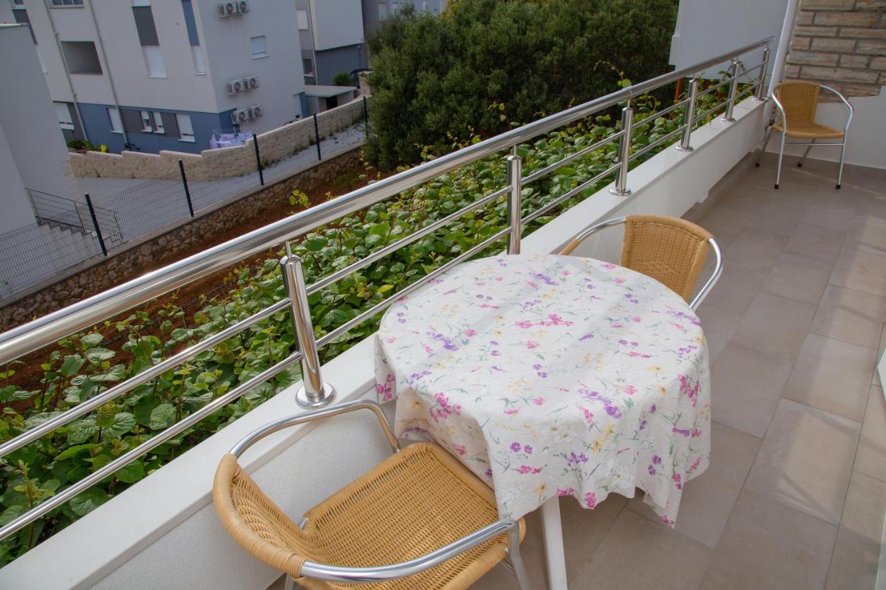 Tonica Apartments Novalja Ngoại thất bức ảnh